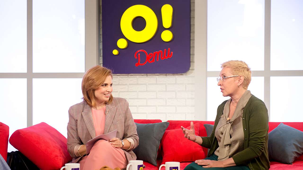 Главный редактор телеканала «О!» Анна Шнайдер и учитель Лариса Верещагина