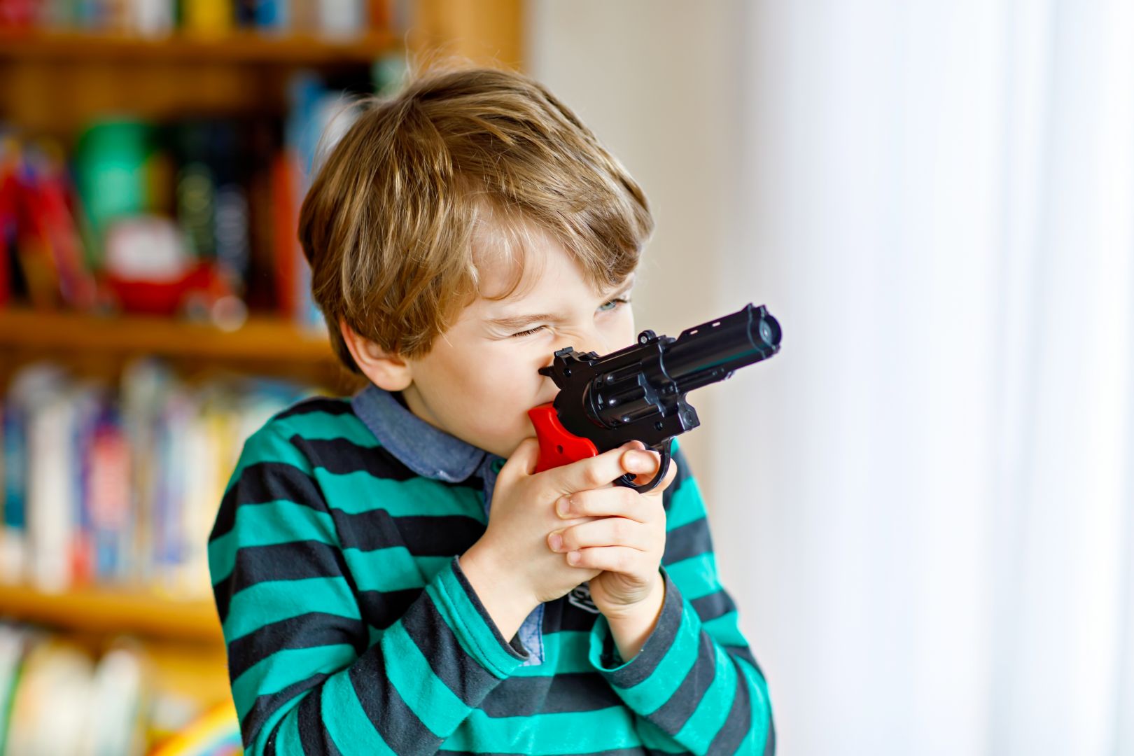 Виды детского игрушечного оружия