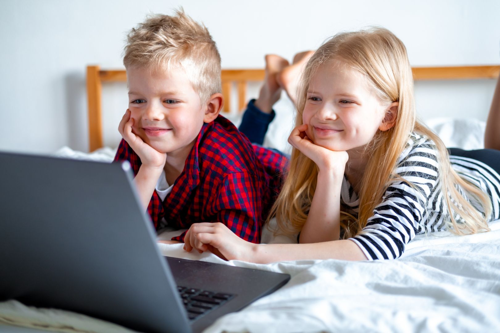 Children mails. Schoolboy Laptop.