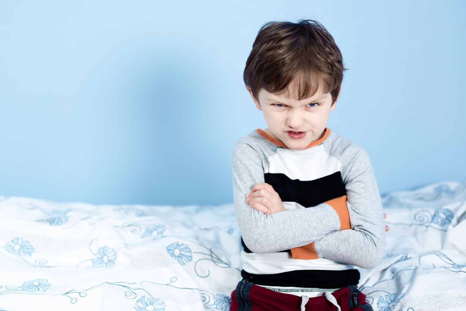 Что делать, если ребенок грубит и обзывается? 11 важных тем для родителей - Папамамам — МИФ